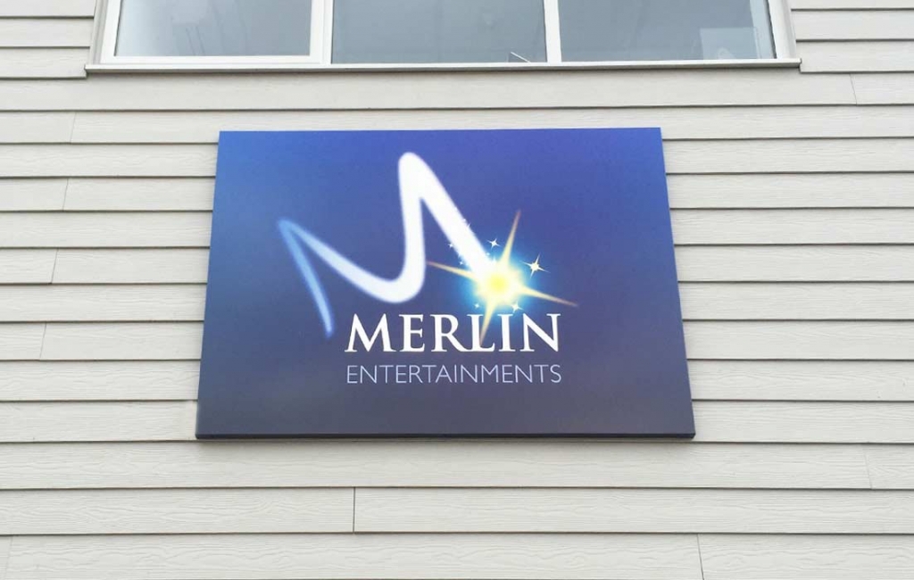 MerlinEntertainmentsMagicHQmainentrancesign